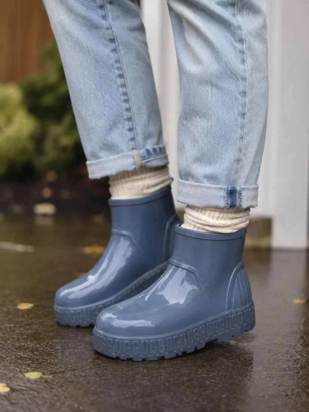 UGG Drizlita Rain Boots Stormy Seas Blue Size 7